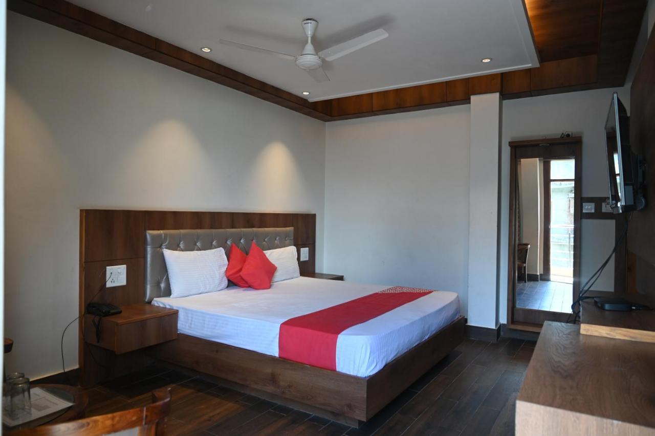 Hotel Apple Blossom B$B Manāli Kültér fotó