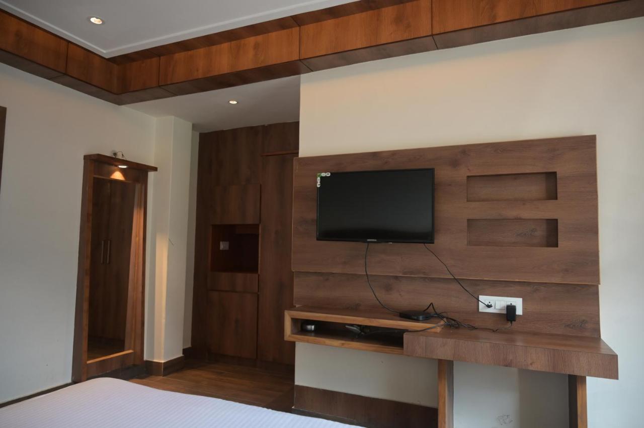 Hotel Apple Blossom B$B Manāli Kültér fotó